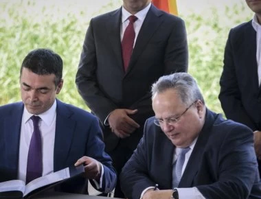 Ο Ν.Κοτζιάς γιορτάζει την Συμφωνία εκχώρησης της Μακεδονίας στα Σκόπια: «Γράψαμε ιστορία»!